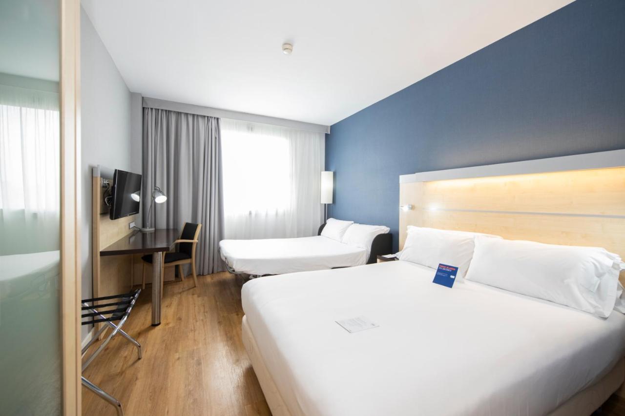 Standard Zimmer mit Queensize-Bett und Schlafsofa